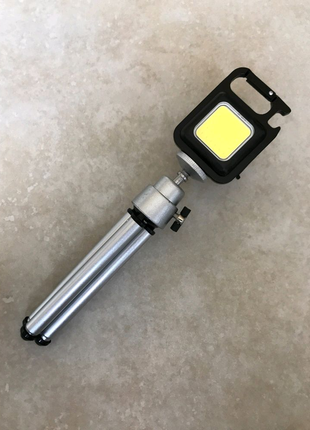 Міні ліхтарик mini cob супер яскравий з триногою в комплекті