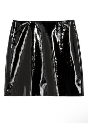 Черная лаковая юбка мини искусственная кожа h&m готичная