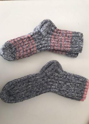 Шкарпетки ручноі роботи