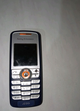 Sony Ericsson j230i без батареї