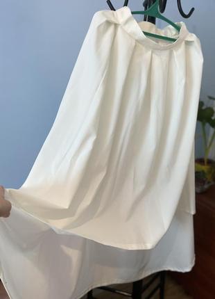 Длинная юбка белого цвета