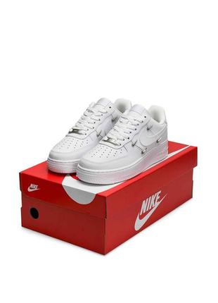 Женские кроссовки nike air force 1 lx crome swooshes all white