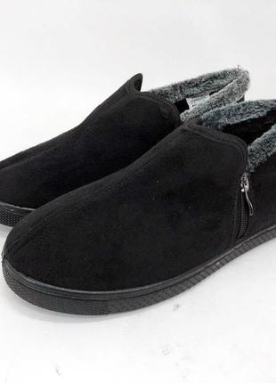 Ботинки на осень утепленные. размер 41. цвет: черный