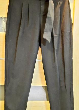 Черные брюки с высокой посадкой bershka