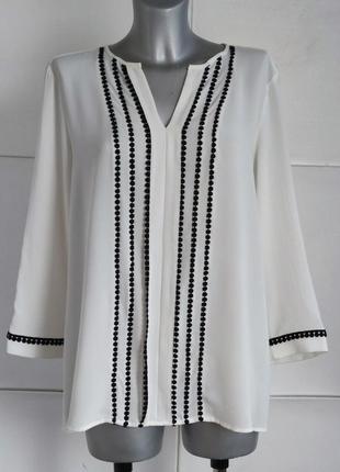 Блуза karl lagerfeld білого кольору з мереживом