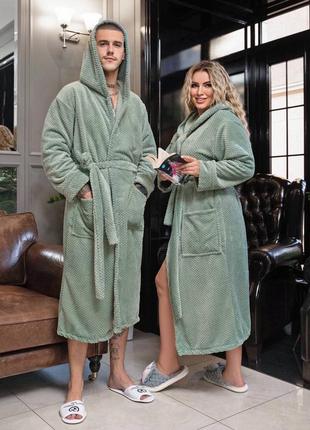 Удобный актуальный теплый махровый халат для мужчин и женщин.