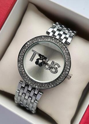 Серебристые наручные часы для женщин на браслете, камушки вокр...