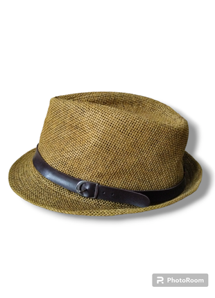 Летняя плетёная шляпа
