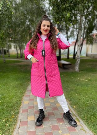 Женская куртка-пальто из плащевки малинового цвета р.50 406338