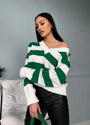 Женский свитер с V-образным вырезом цвет молочный-зеленый р.42...