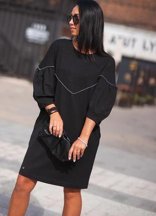 Свободное платье с рукавами-фонариками на манжете черный