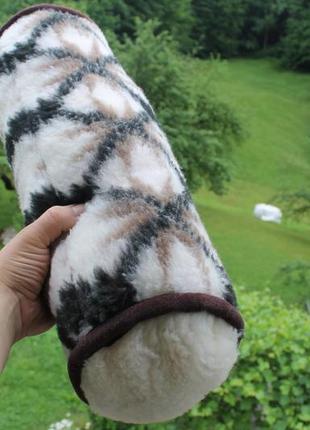 Подушка-валик из овечьей шерсти