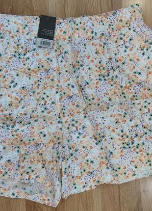 Жіночі шорти в квітку esmara, розмір xl(48/50)