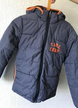 Демисезонная куртка на мальчика 7-8 лет 122-128 см