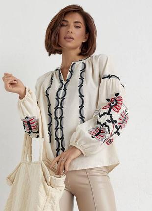 Колоритная блуза вышиванка, украинская вышиванка в этническом ...