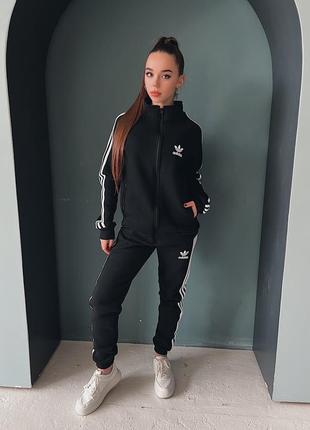 Спортивний костюм на флісі з лампасами adidas