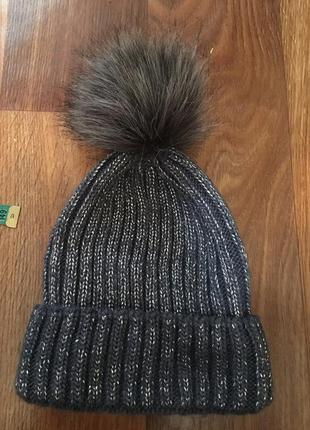 Красивая шапка зима