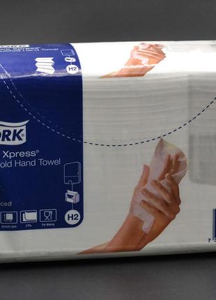 Полотенце бумажное "Tork" / Xpress / 2-слойное / 23,4*21,3см /...