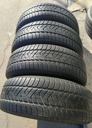 215/65/17 шири зимові Pirelli Winter Scorpion