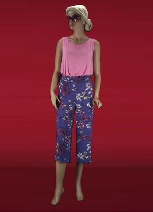 Стильные укороченные брюки "tu" с цветочным принтом. размер uk14.