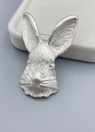 Брошь заяц под серебро ретро винтаж пин значок кролик зайчик г...