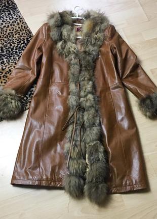 Пальто утепленное кожаное с мехом vera pele итальялия