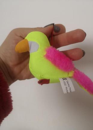 Яркий попугай мягкая игрушка подвеска