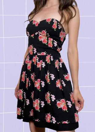 Короткое корсетное винтажное цветочное платье без шлеек