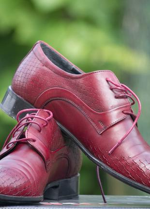 Червоні туфлі SHERLOCK SOON - аристократичний стиль!