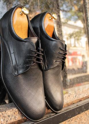 Чорні чоловічі туфлі з Польщі. Класичне чоловіче взуття!