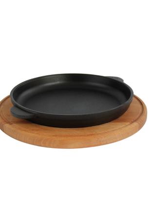 Сковорода чавунна з круглою підставкою 180 х 25 мм