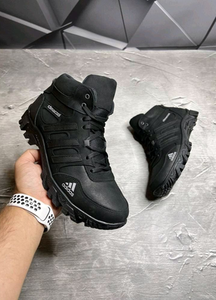 Зимові ботинки Adidas чорні