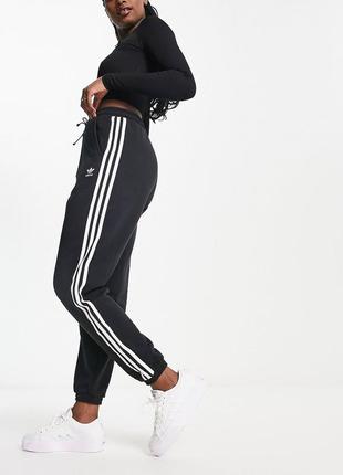 (1166) чудові спортивні штани/джогери adidas унісекс/розмір s