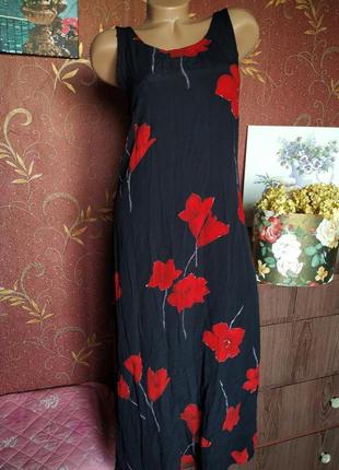 Черное платье миди с красными цветами от new look