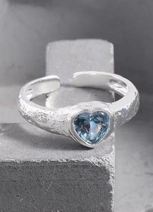 Серебряное кольцо "лазурное сердце"