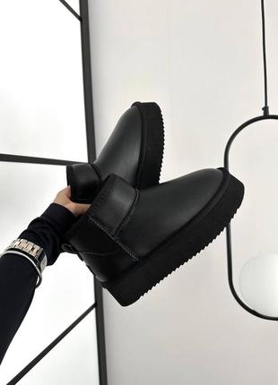Ugg ultra mini platform black leather