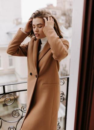 Женское стильное пальто season бербери цвета кэмэл