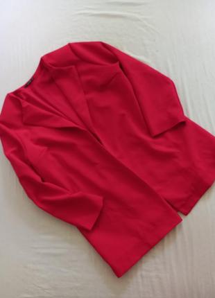 Пиджак красный легкий