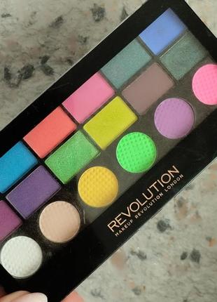 Revolution makeup revolution london

ultra colour explosion ey...