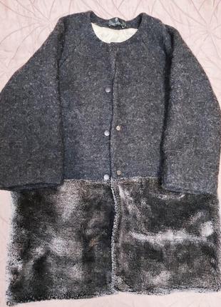 Демисезонное шерстяное стильное пальто для девочки 122р. бренд...