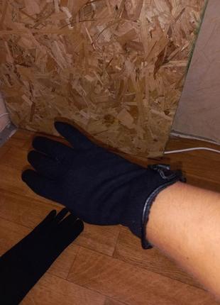 Теплые перчатки с утеплителем