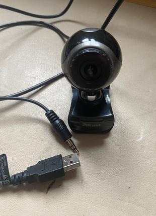 Веб-камера Trust Exis 480P BLACK-SILVER (17003_TRUST) + мікрофон