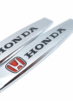 Эмблема Honda на крылья (метал, хром, глянец)