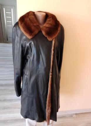 Пальто кожаное с натуральным мехом франция