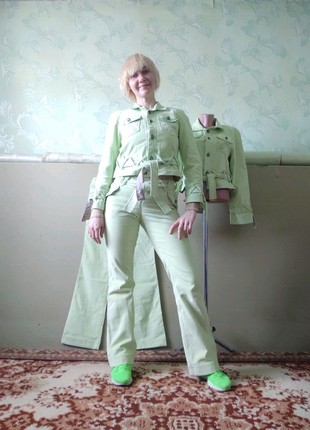 Вельветовый брючный костюм Зелёный Лайм: куртка и джинсы