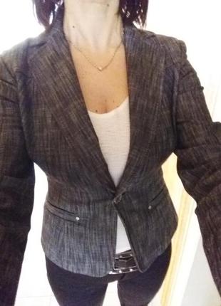 Стильный серый женский пиджак