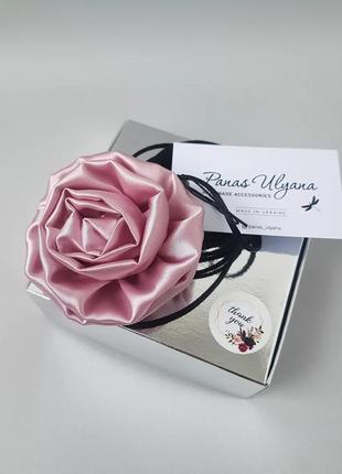 Чокер роза розовая из атласа - 7 см
