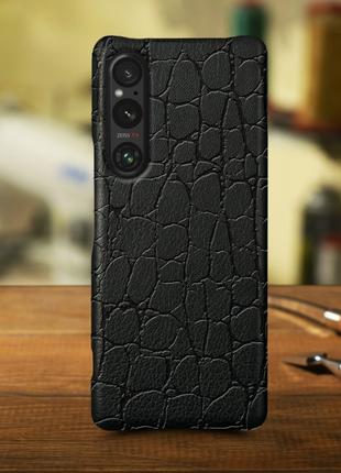 Кожаная накладка Stenk Reptile Cover для Sony Xperia 1 V Чёрная