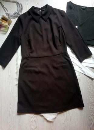 Черное плотное платье однотонное с воротником рукавами нарядно...