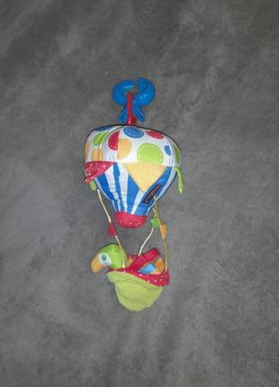 Воздушный шар с попугаем, музыкальная подвеска  yookidoo